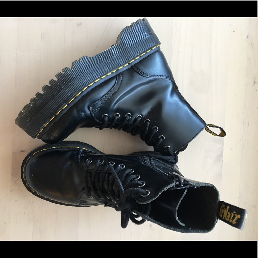 Doc Martens Jadon Boots women’s size 6